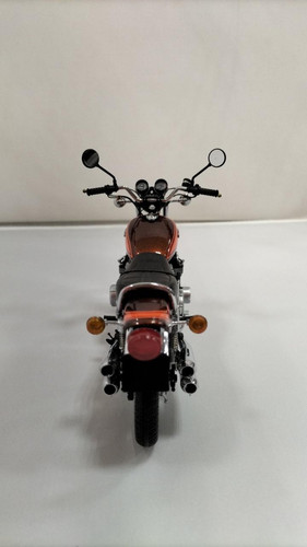 MINICHAMPS KAWASAKI Z1 900 Candy brown 1972 Classic Bike Series 1/12 Motorcycle - Picture 7 of 11