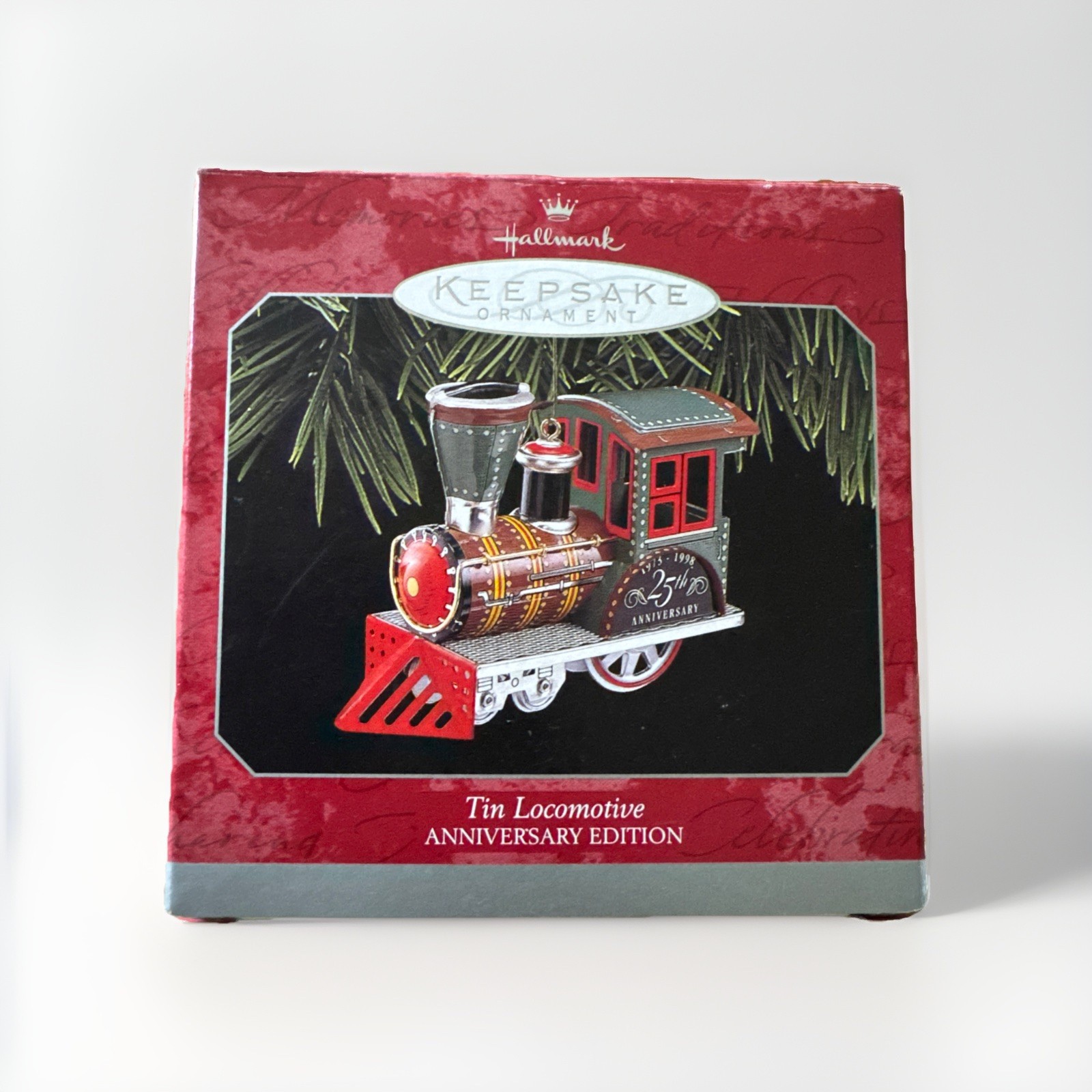 Hallmark Keepsake Ornament - 1998 - 