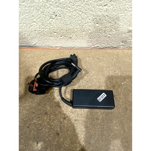 HP PPP019L-S AC Adapter Netzteil schwarz 19,5 Volt 3,33A 65 Watt für Laptops