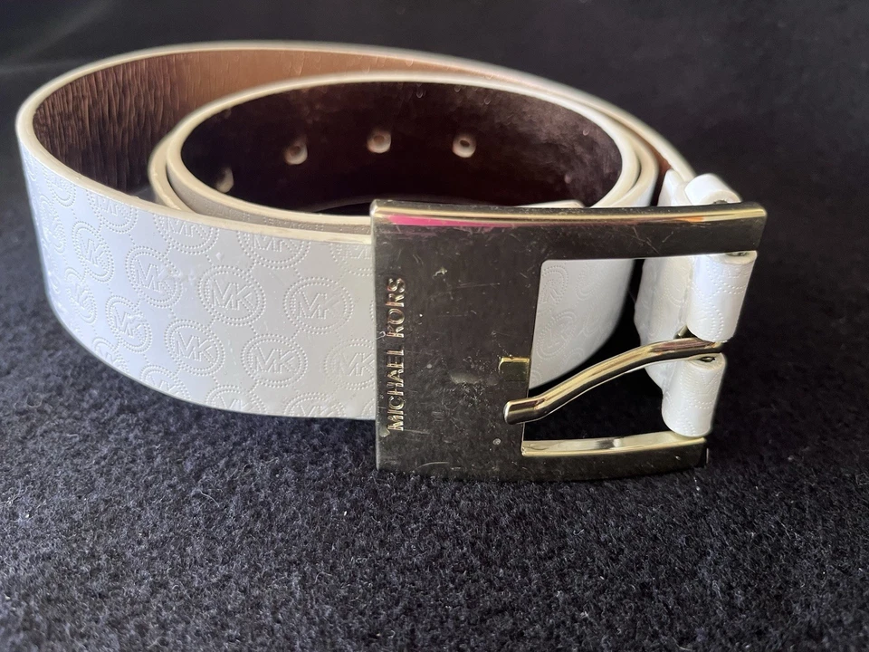 Michael Kors White Leather Belt with Gold Metal Buckle 45” *Read Description - Image 2 of 4