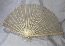 1890-1900 Creme Lace Folding Fan Carved Sticks & Guards