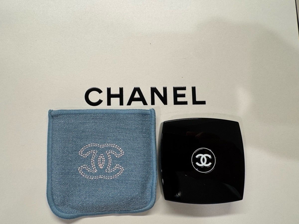 CHANEL Les 4 Ombres Eyeshadow Quad Palette in 19 DENIM DREAM
