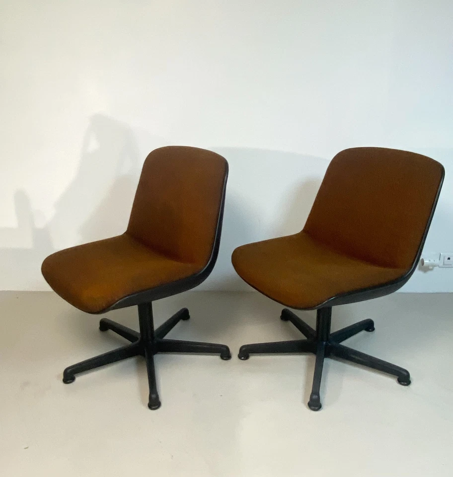 Paire de fauteuil de Charles Pollock année 1970. - Photo 3/4