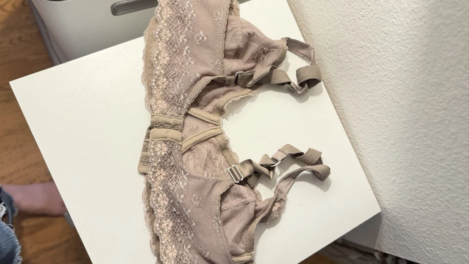 Huit 8 Lace Underwire Bra 36D Nude Taupe Sheer Mesh Floral Embroidery Lingerie - Image 4 of 4