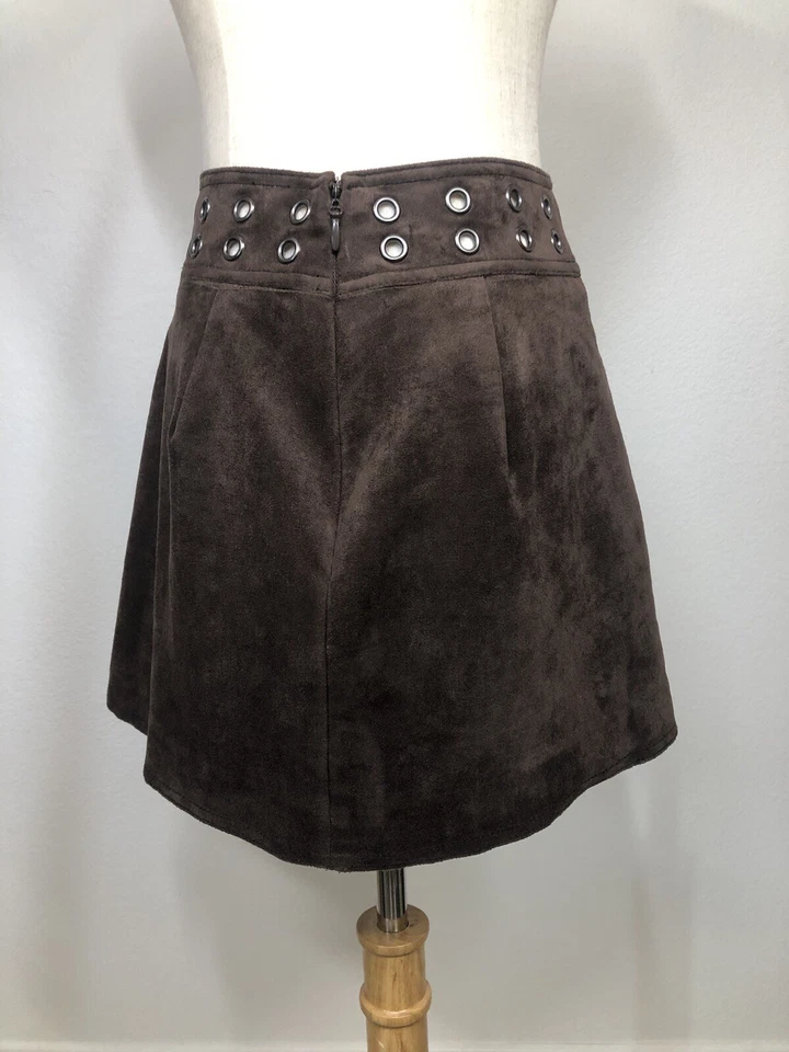 BCBG MaxAzria Talla Pequeña Terciopelo Plata Ojal Falda Marrón Corta Estilo Y2K Foto 4 de 4