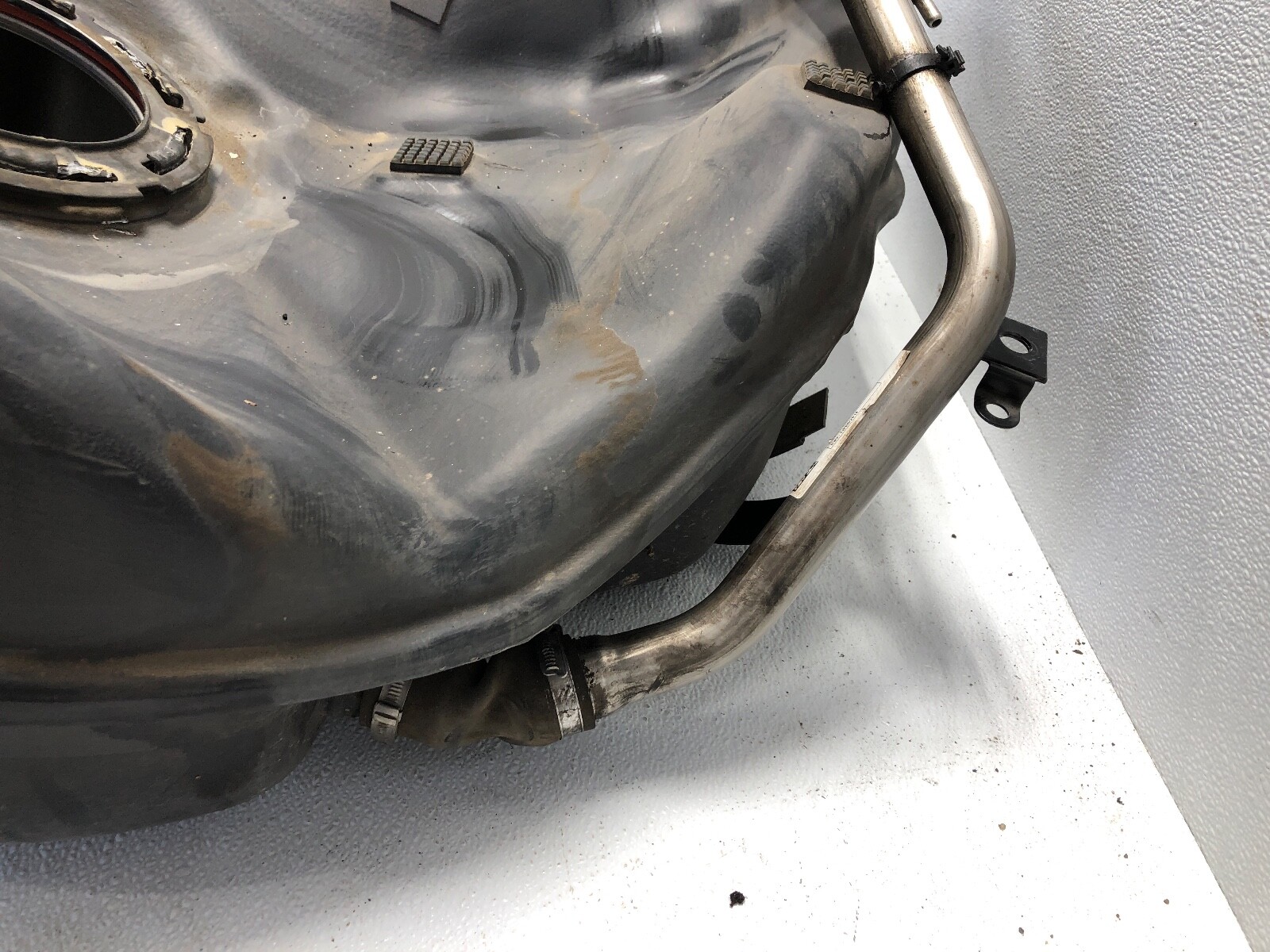 2014-2020 MASERATI QUATTROPORTE FUEL TANK RESERVOIR OEM.