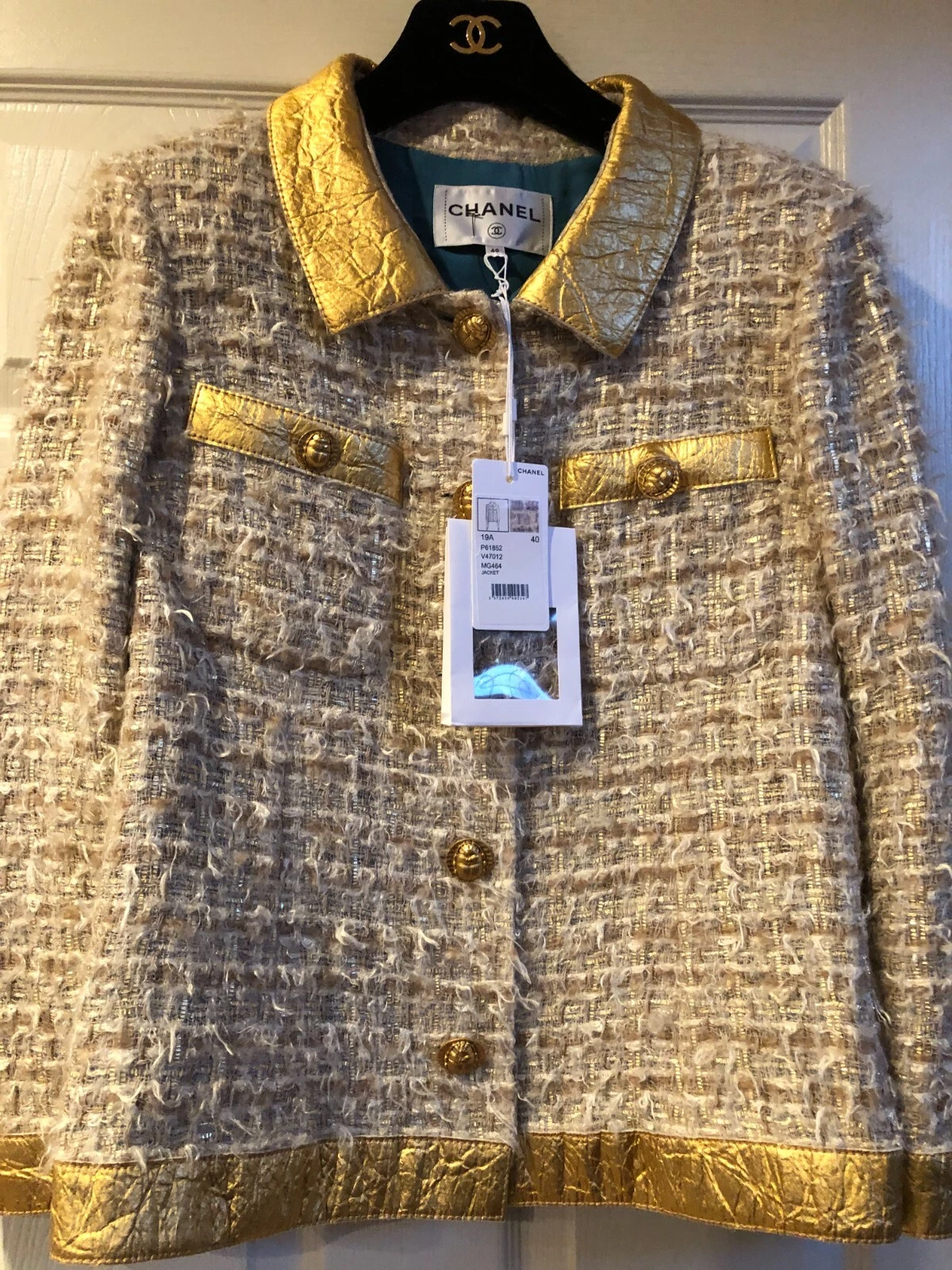 GIACCA CHANEL PRE AUTUNNO 19A NUOVE ETICHETTE TWEED beige oro bottoni CC FR40 38
