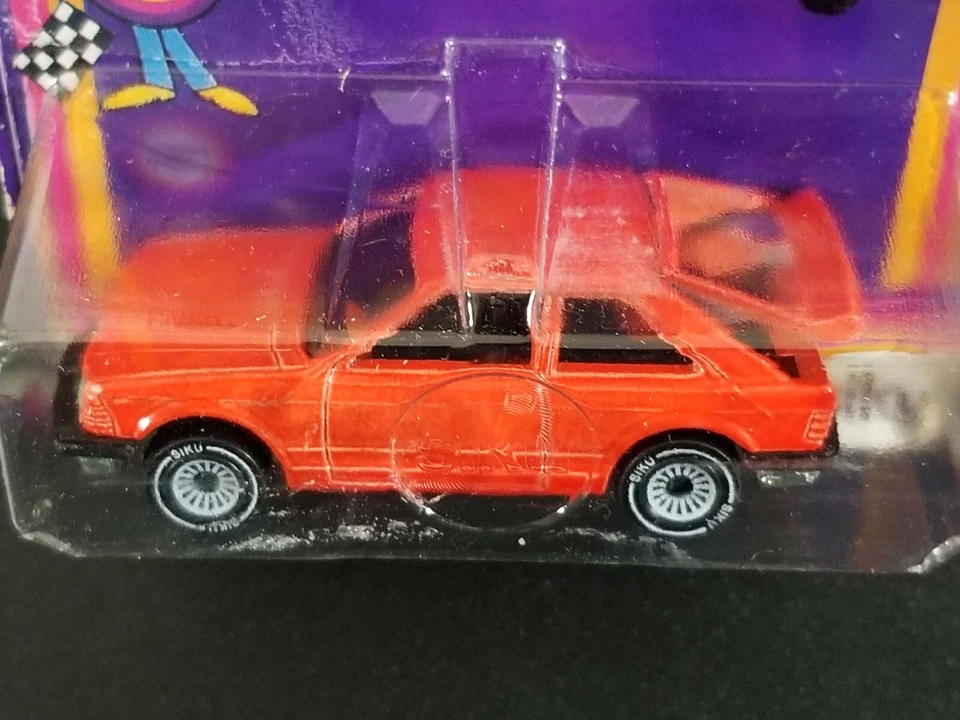 Siku Ford Escort GL / #1048 / Rare & VHTF Red Variation / Made in West Germany - Image 3 of 4