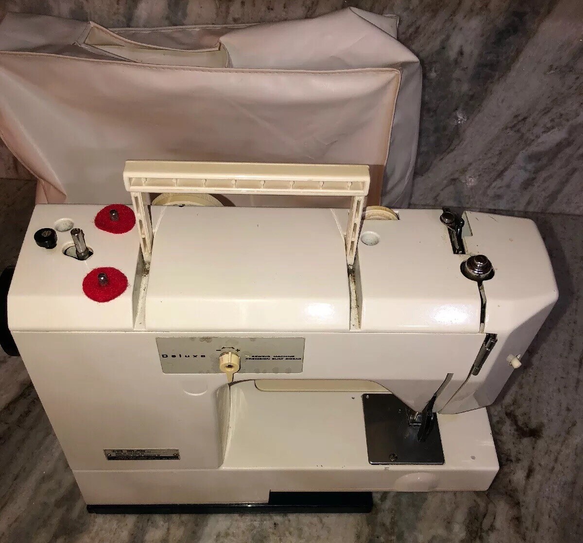 White 1510 Deluxe Sewing Machine Precision Built Zigzag