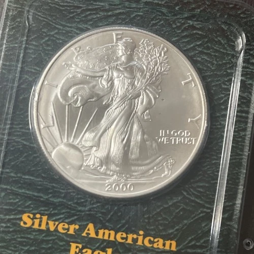 2000 1 Ounce Uncirculated Silver American Eagle (P) In Littleton Holder