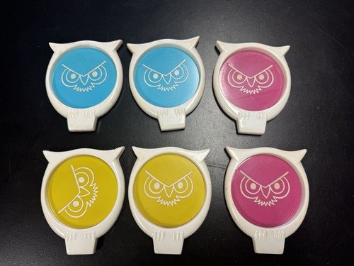 Barware Hoot Owl Plastic Coasters 70s Vtg Set MCM Bird Blue Pink Yellow, Flawed - Picture 5 of 12