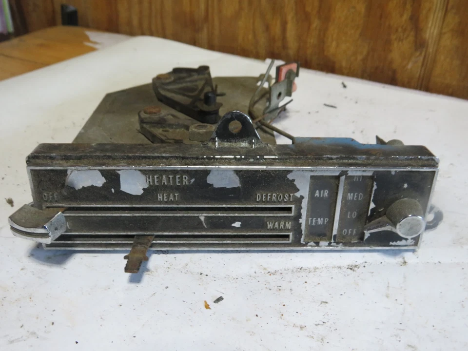 68 1968 69 1969 Oldsmobile Cutlass 442 calefacción aire acondicionado interruptor de control de clima Foto 2 de 4