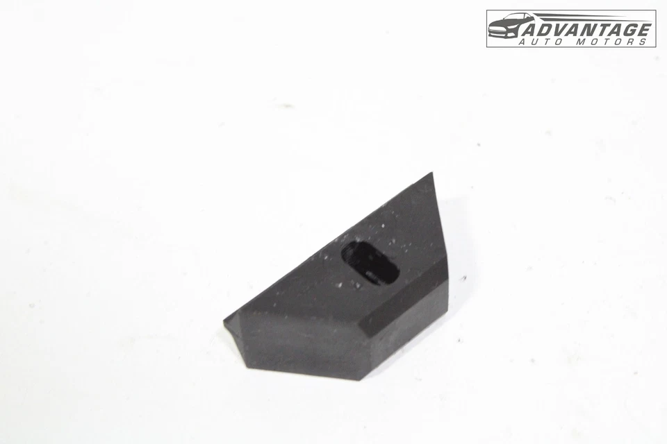 Chevrolet Blazer 1992-2024 soporte de batería soporte de retención OEM Foto 2 de 4