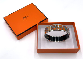 Auth Hermes Enameled GM Bangle SV Elephant Pattern Orange W/Box BA020297