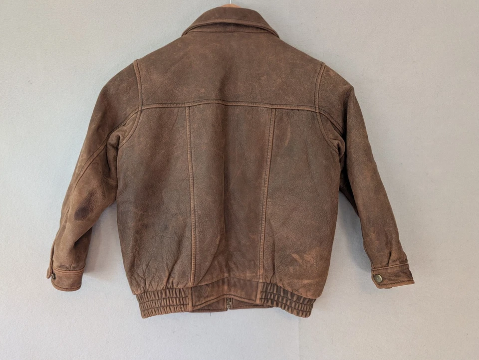 De Colección Años 90 Clase Club Cuero Bombardero Chaqueta Aviador Motocicleta Abrigo Niños 4-5 Unisex Foto 4 de 4