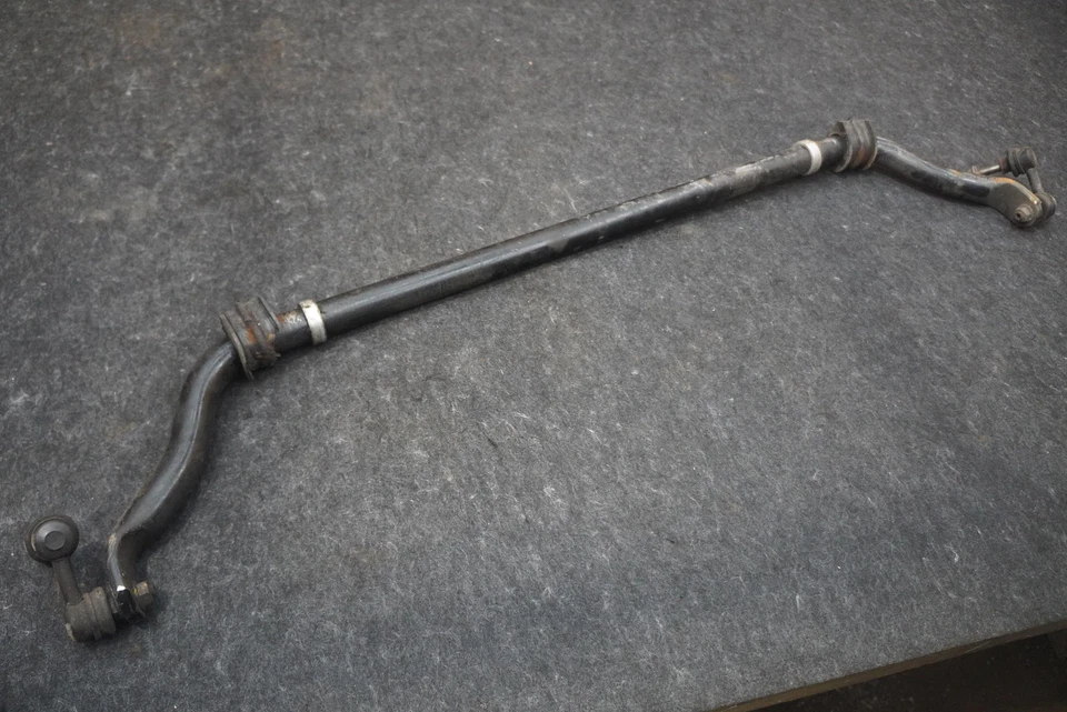 Barra estabilizadora antivuelco suspensión delantera 54610JF20A Nissan GT-R 2009-11 Foto 3 de 3