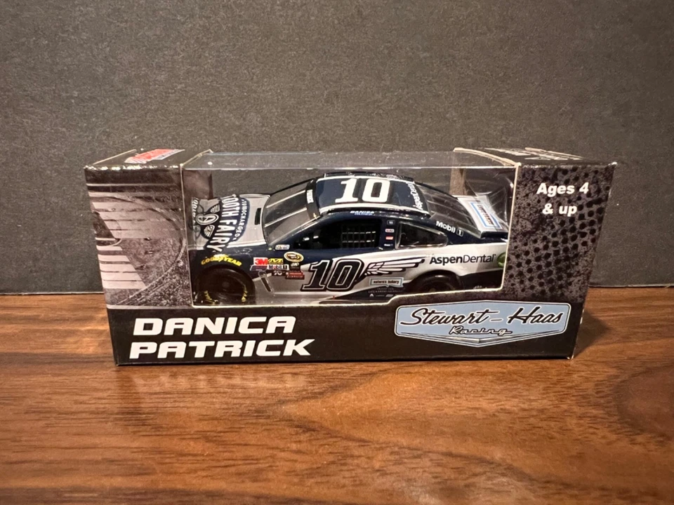 Danica Patrick 2016 #10 Aspen Dental Tooth Fairy SS Stewart-Haas 1/64 NASCAR CUP - Image 3 of 4