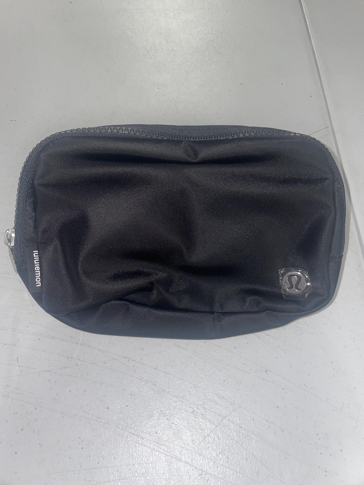 Поясная сумка Lululemon Everywhere Черная Поясная сумка из классического нейлона 8290₽