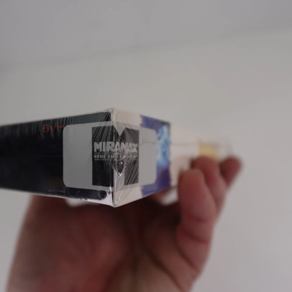 Chungking Express - 1997 VHS Promo - Quentin Tarantino's Rolling Thunder Picture - Image 3 of 4