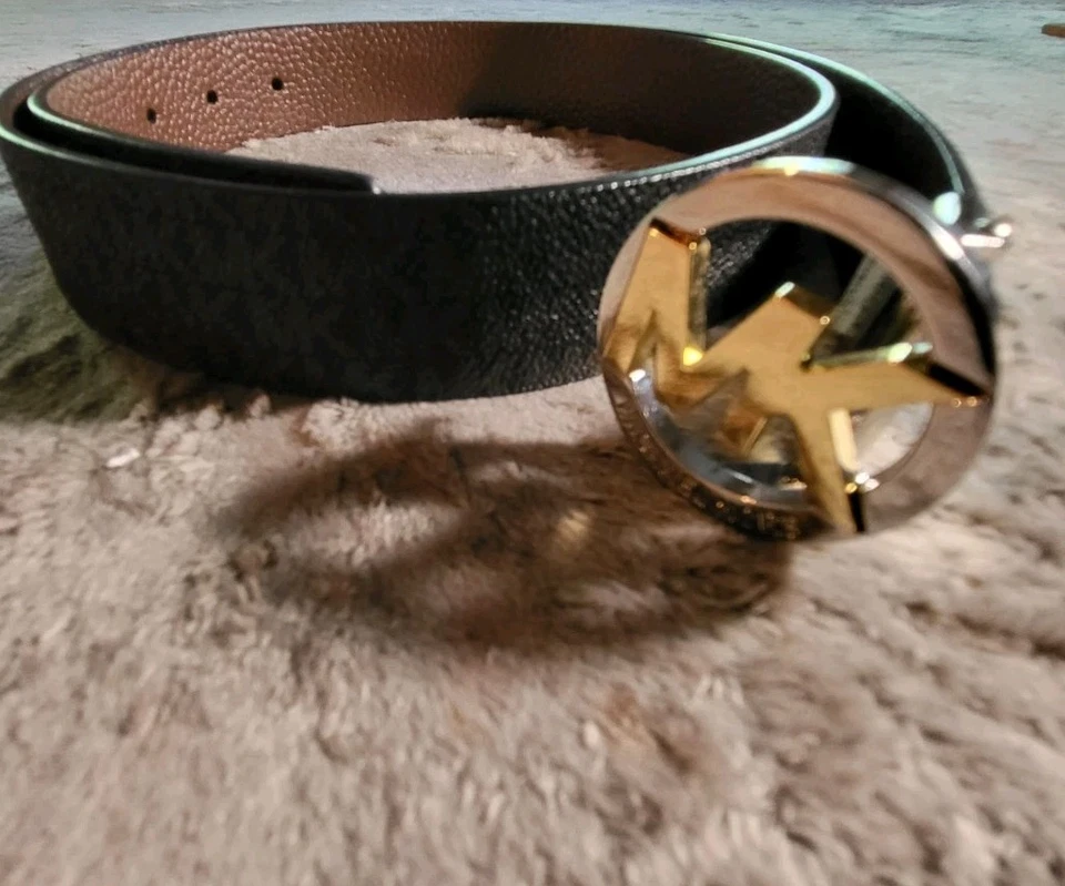 Cinturón Michael Kors Doble Cara M/L Hebilla Plateada Marrón Tostado/Negro Gris Foto 2 de 4