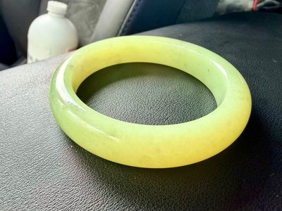 Nephrite Hetian jade Bangle 57m icy yellow chicken oil 和田玉新疆黄口