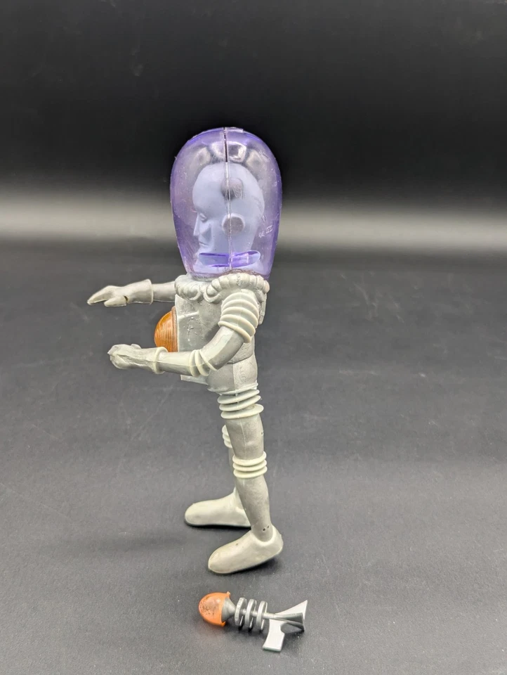 De colección 1968 Colorforms ALIEN The Outer Space Men - Electrón con casco y pistola Foto 3 de 4