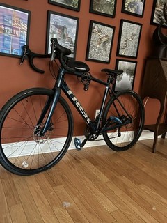 Trek Road Bike 700C Blue Drop Bar Derailleur Gears Mechanical Disc Brakes
