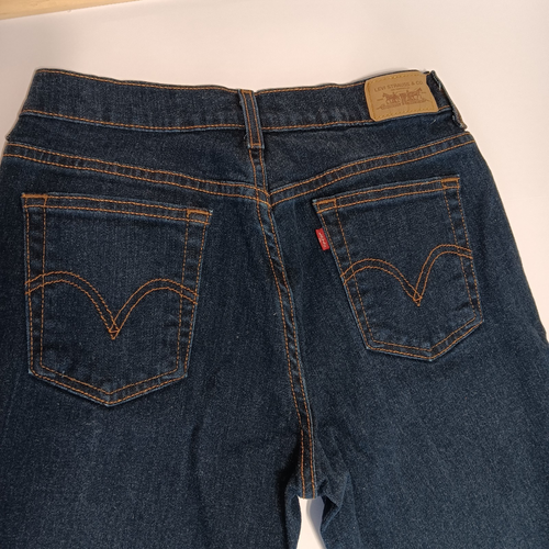 Jeans Levi’s 505 pierna recta para mujer 8 cortos lavado oscuro elástico Denim C24 - Imagen 4 de 15