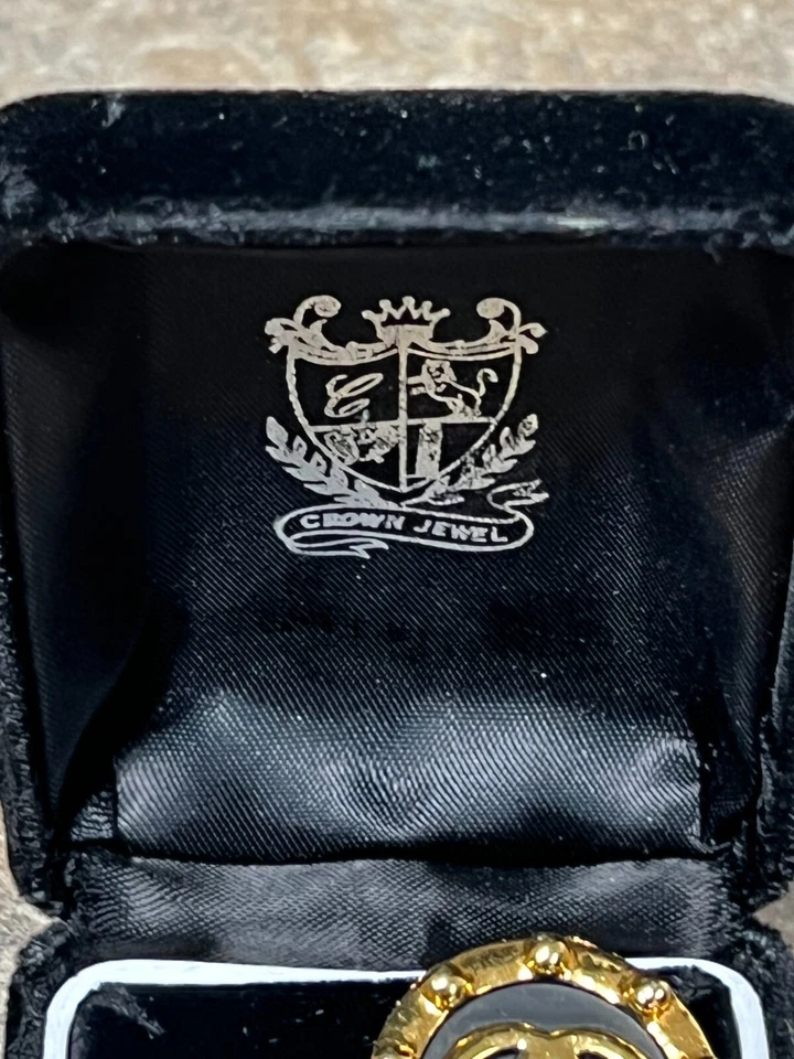 Pendientes CHANEL Cuero Negro Chapado en Oro Cadena Logo CC Redondo Clip-On 2 8 Foto 4 de 4