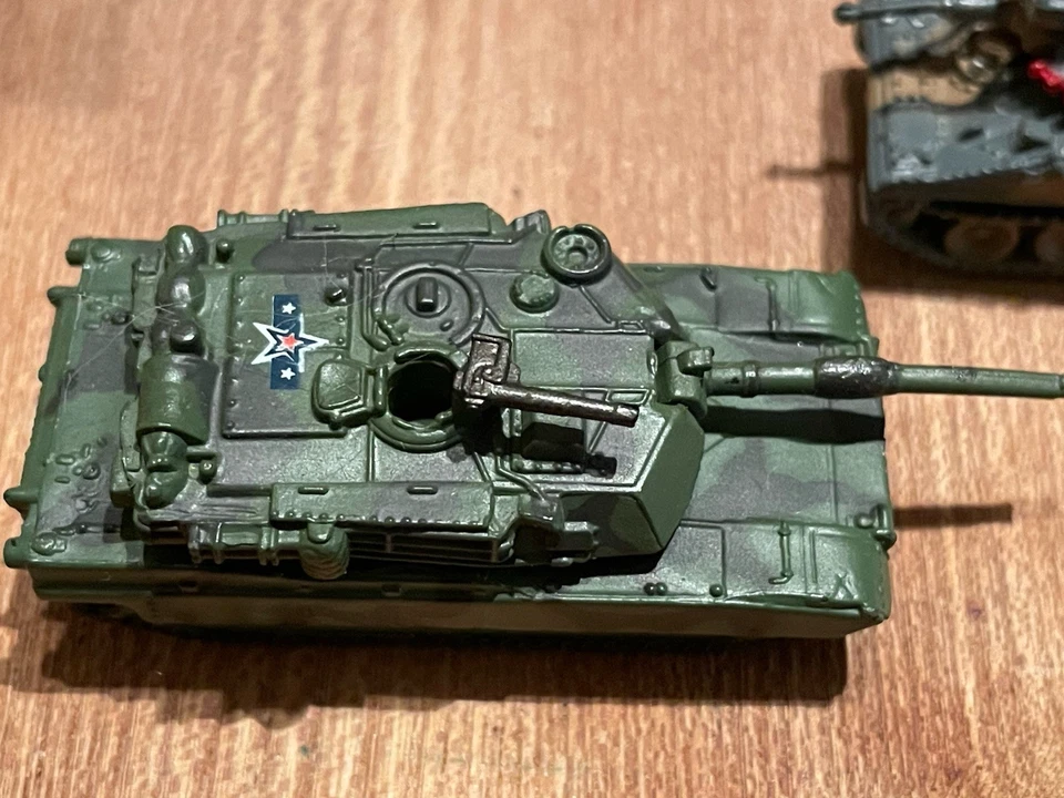 Vintage Micro Machines Tank M551 Sheridan Camouflage 1998 & Galoob M1A1 Abrams - Image 3 of 4