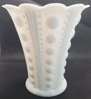 Vtg McKee Early American Zipper & Button Milk Glass Vase Perfect Condition 7"