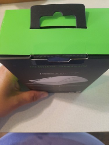 DeathAdder Essential Gaming Mouse: 6400 DPI Optical Sensor - 5 Mercury White - Picture 4 of 4