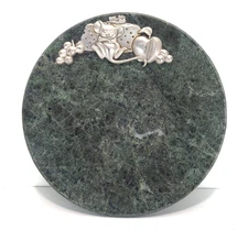 Lindsey Claire 8" Diameter Green Marble Cheeseboard with Pewter Mouse Used