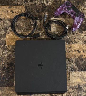 Sony PlayStation 4 Slim 500GB Black Console Wi-Fi Blu-Ray + DualShock 4
