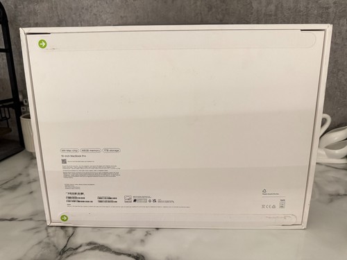 Apple MacBook Pro 16" (1TB SSD, M4 MAX, 48GB Ram) Laptop - Black -RRP £3999 -NEW - Afbeelding 5 van 23