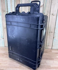Pelican 1660 Protector Case Black Rolling Waterproof Good Condition AB Free Ship