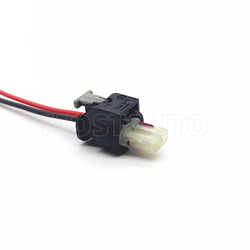 Pulgo de conector de solenoide de distribución de válvula variable para Lincoln Continental 2017-2020 Foto 2 de 4