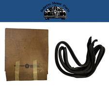 New Old Stock Mopar Roof Side Rail Right Weatherstrip For 1969 Plymouth 2900986
