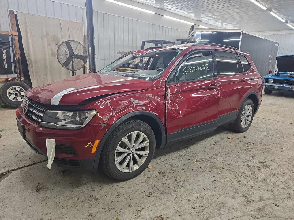 Used Front Right Exterior Door Handle fits: 2019 Volkswagen Tiguan assembly fron - Image 3 of 4