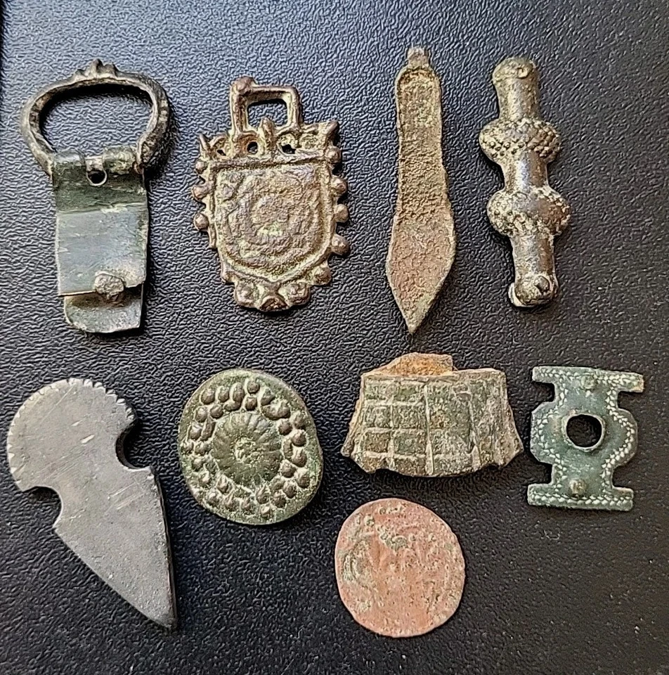 C0544 : Lot D'artefacts Époque Médiévale,  Antique - Photo 2/4