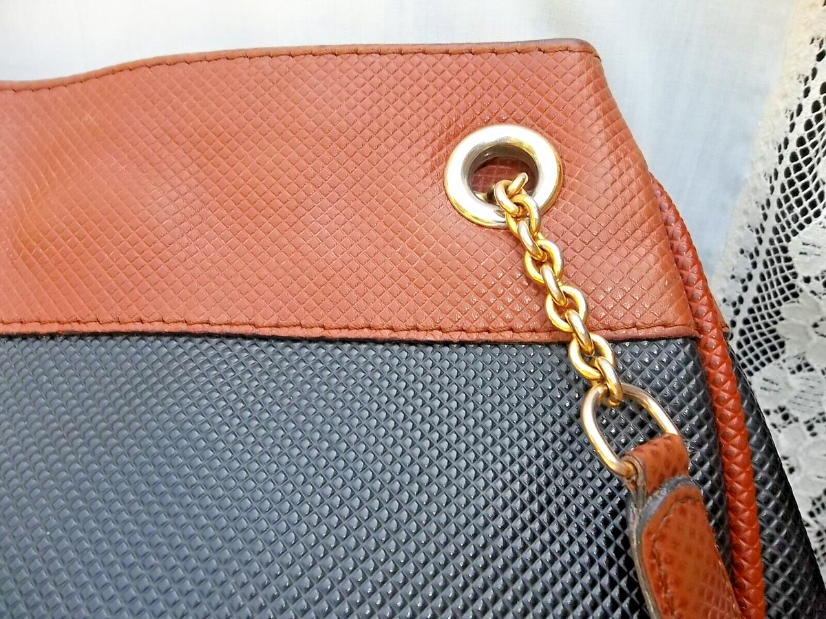 BOTTEGA VENETA マルコポーロ　ダークブラウン Bottega Veneta Andiamo medium bag in Dark Barolo colour | TheDoubleF