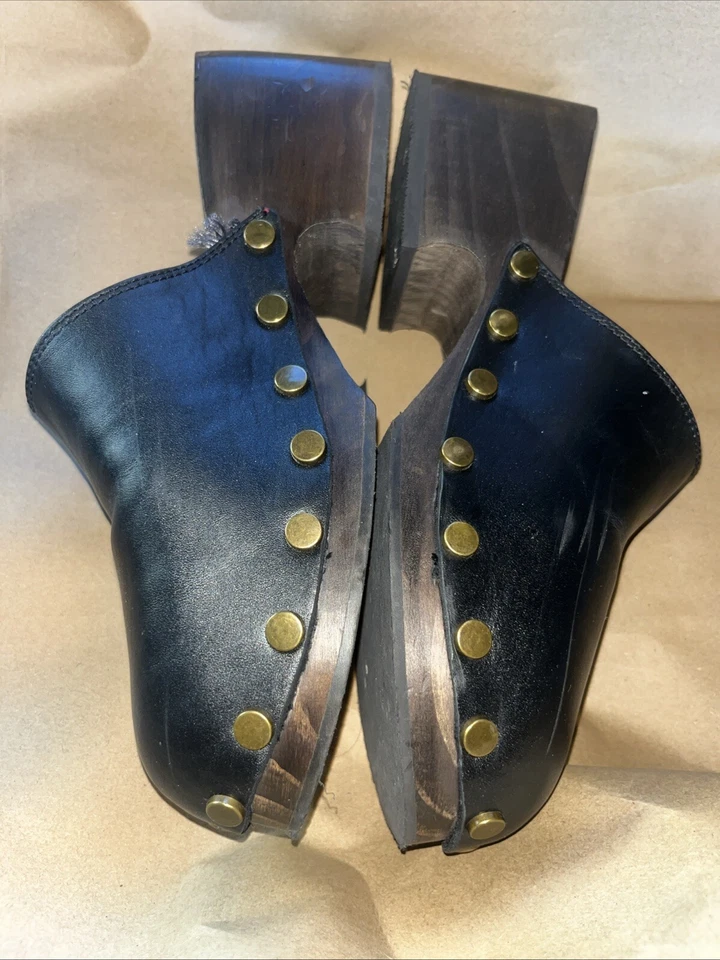 Mango с заклепками кожаный сабо в черный размер США 7 EU38 - Изображение 4 из 4