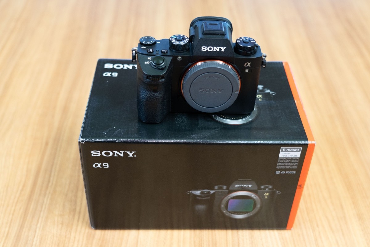 SONY α9 ILCE-9 Alpha 9 Full Frame Mirrorless Camera with CMOS Sensor | ILCE-9
