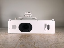 HITACHI CP-WU5505 WUXGA CONFERENCE ROOM PROJECTOR 1972 LAMP HRS W/ MOUNT