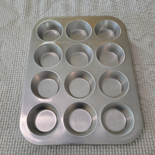 WearEver 12-Cup Aluminum Muffin Pan Silver Oven Safe Rectangle PAT 4595120