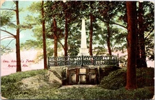 General Lincoln's Tomb, AUGUSTA, Maine Postcard - Metropolitan News