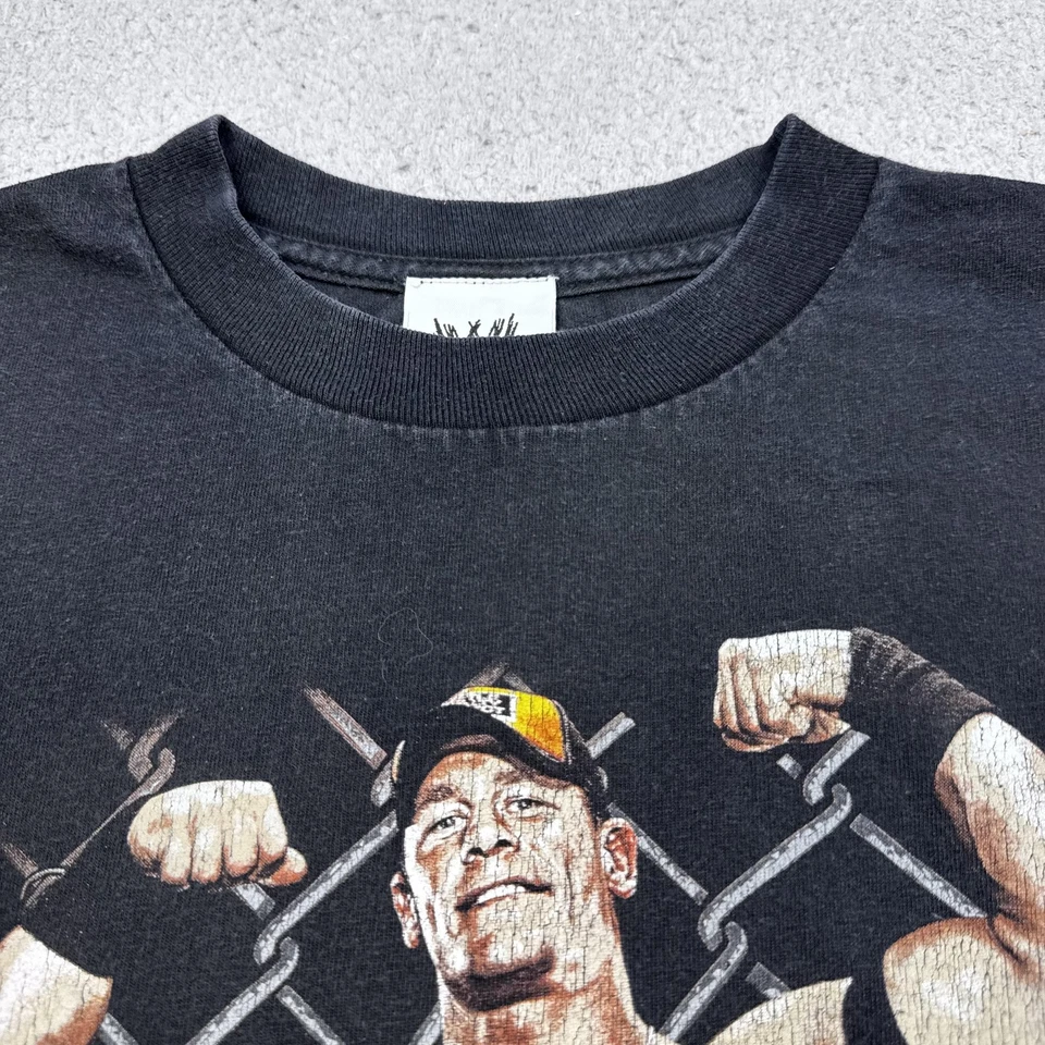 Camiseta WWE Auténtica Cenation Juvenil Grande Negra 2008 Camiseta Gráfica de Lucha Foto 4 de 4