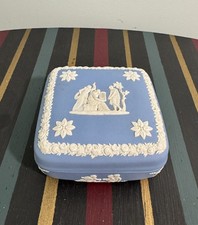 Sammlerst&uuml;ck Vintage Wedgwood Jasperware blau & wei&szlig; quadratische Schmuckschatulle 4&rdquo;x4&rdquo;