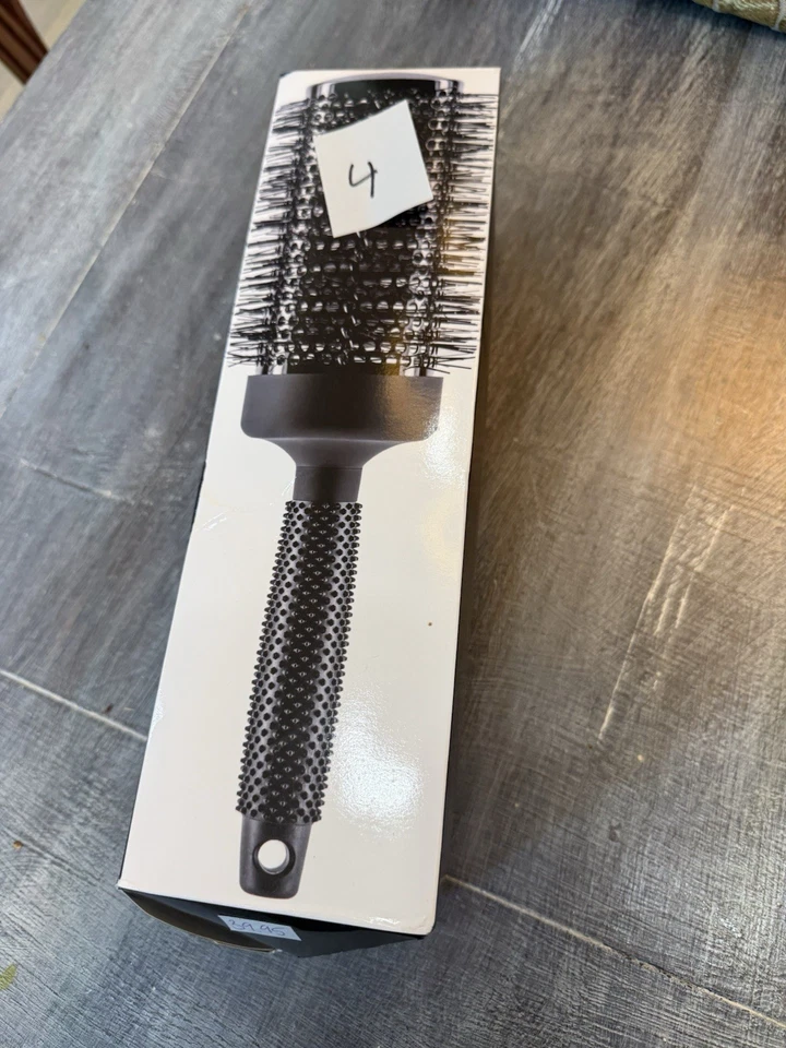 Lote 4.  ERGO Herramientas de Estilo ER65 Cepillo Redondo Cerámica Iónica 3.5"/89mm Negro Nuevo en Caja Foto 2 de 2