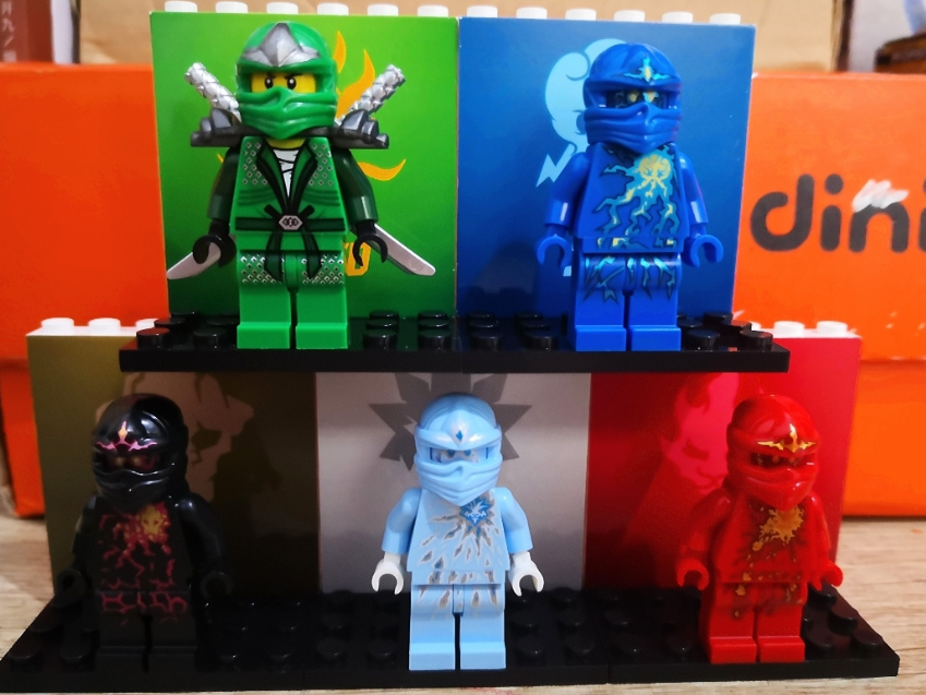 MOC Ninjago ZX Lloyd Stealth Rare Minifig Element Power Lightning